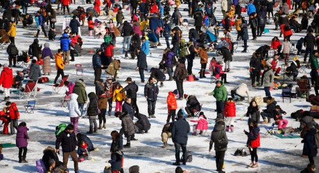 Фестиваль зимней рыбалки в Южной Корее