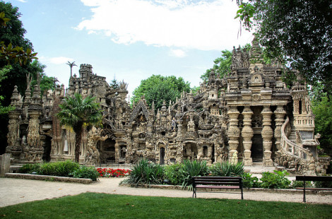 Идеальный дворец почтальона Шеваля