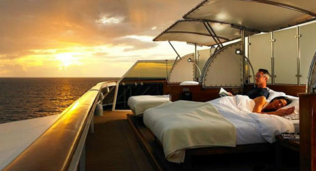 The World: круизный лайнер, на борту которого продаются роскошные апартаменты