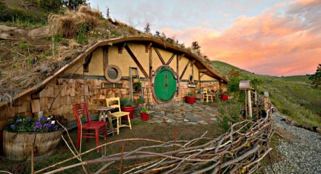 В США построили дом Бильбо Беггинса из саги «Властелин колец»