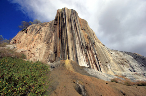 Окаменевшие водопады Hierve el Agua