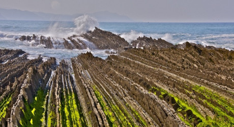 Флишевые формирования на острове Сумайя