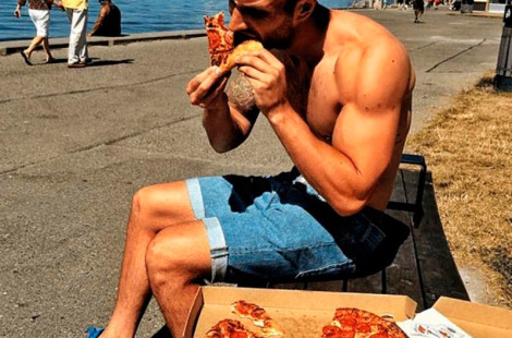 Британец Фил Данкан путешествует по миру вместе с пиццей