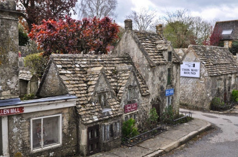 Миниатюрный английский городок Bourton-on-the-water