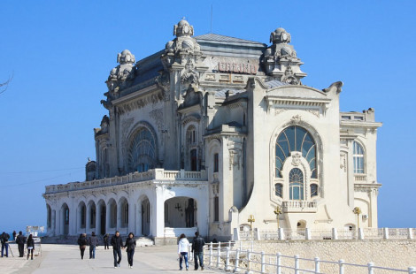 Заброшенное казино на берегу Черного моря