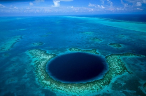 Тайна Большой Cиней Дыры