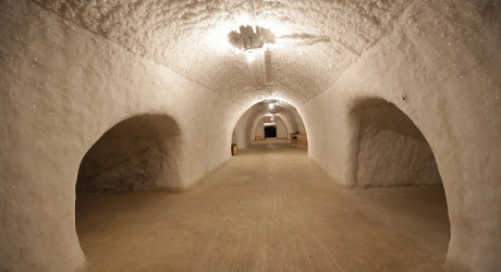 Якутский мерзлотник – самый крупный естественный холодильник в мире