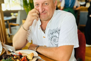 Россия (Крым), неважно когда, на 5 - 7 дней