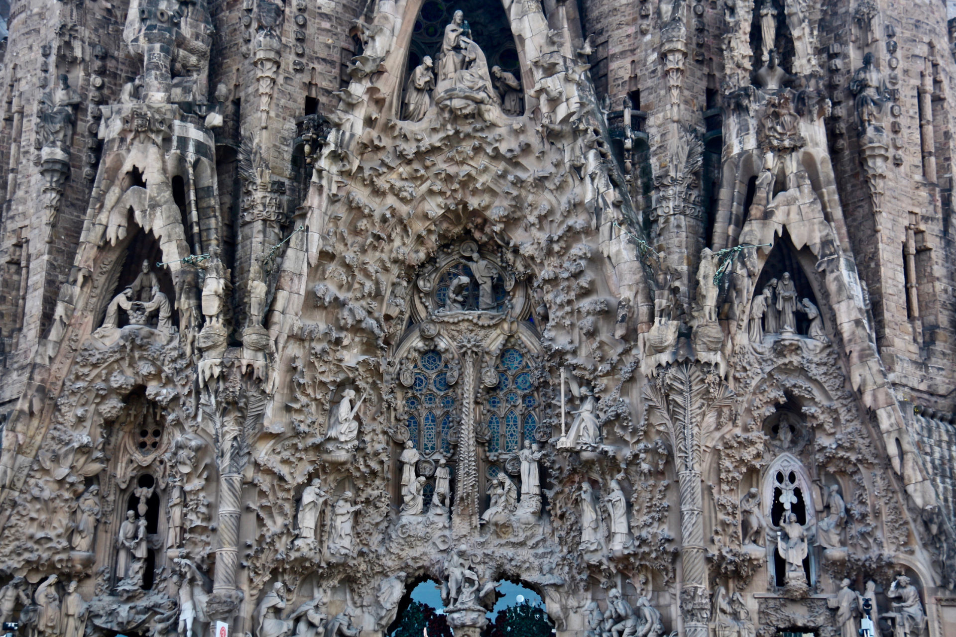 Саграда-Фамилия (Expiatory Church of the Holy Family), Испания – фотографии Испании
