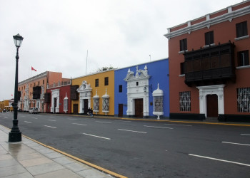 Колониальные здания в Трухильо – фотографии Перу