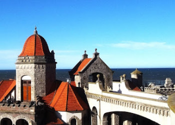 Крыши домов местной архитектуры. Мар Дель Плата. Аргентина. – фотографии Аргентины