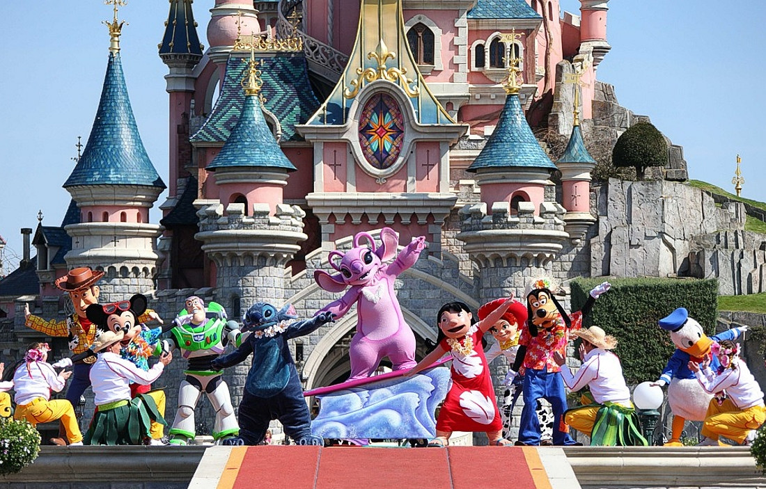 Ежегодно Парижский Диснейленд аттракционов посещают около 13,5 миллионов человек – фотографии Франции