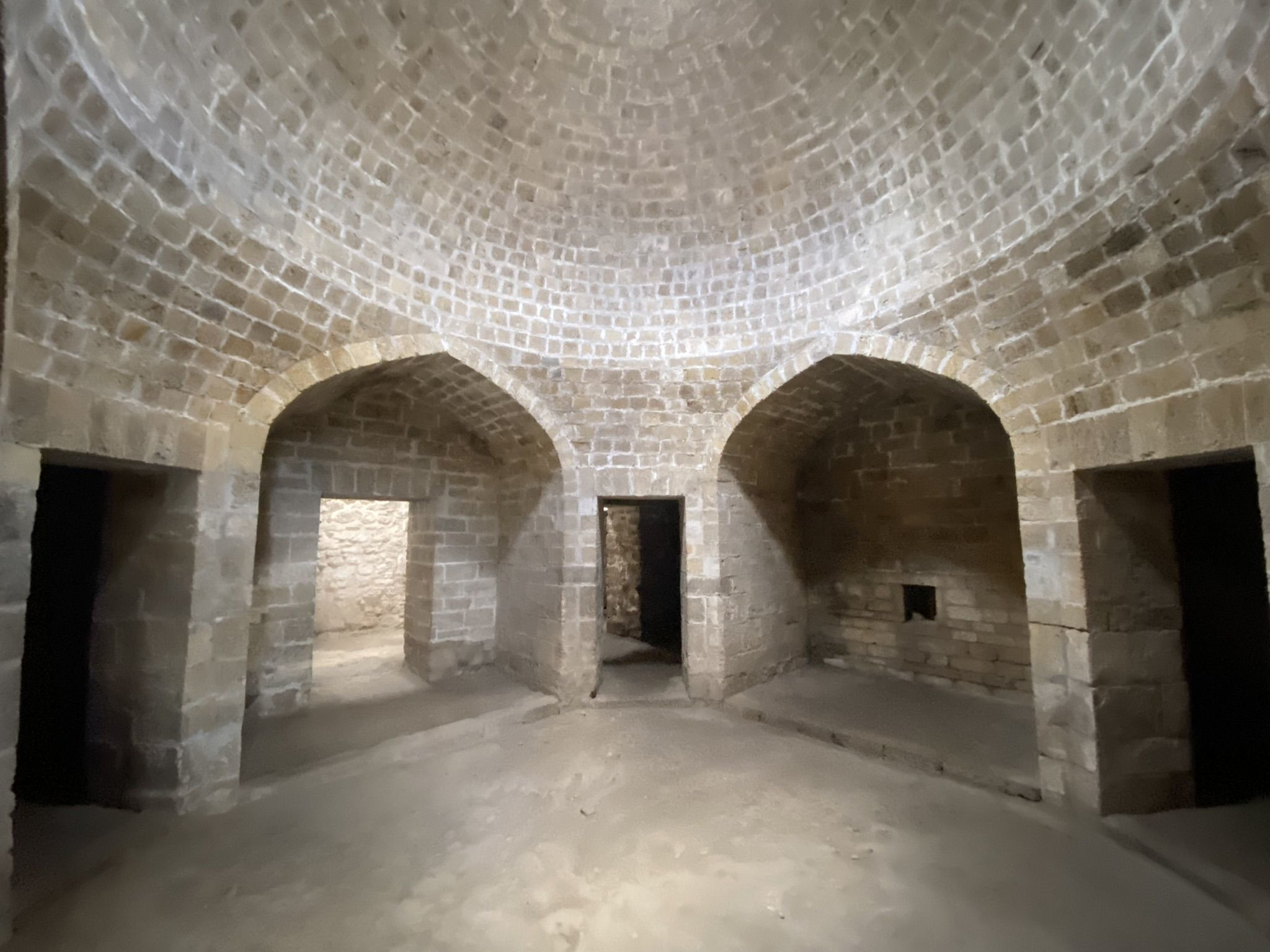 Подземные бани цитадели Нарын-кала, фото 1 – фотографии России