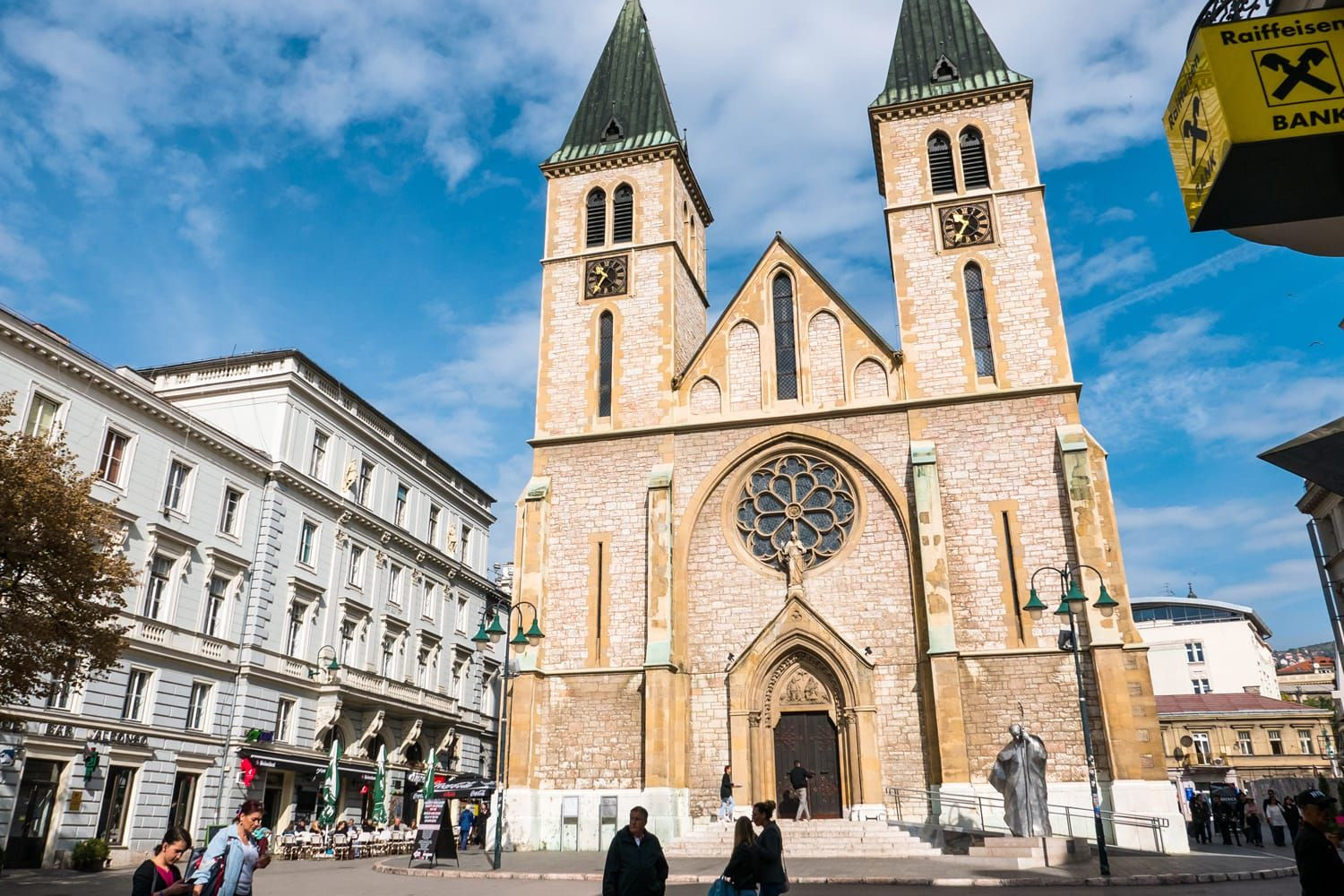 Собор Святейшего Сердца Иисуса (Katedrala Srca Isusova), Сараево – фотографии Боснии и Герцеговины