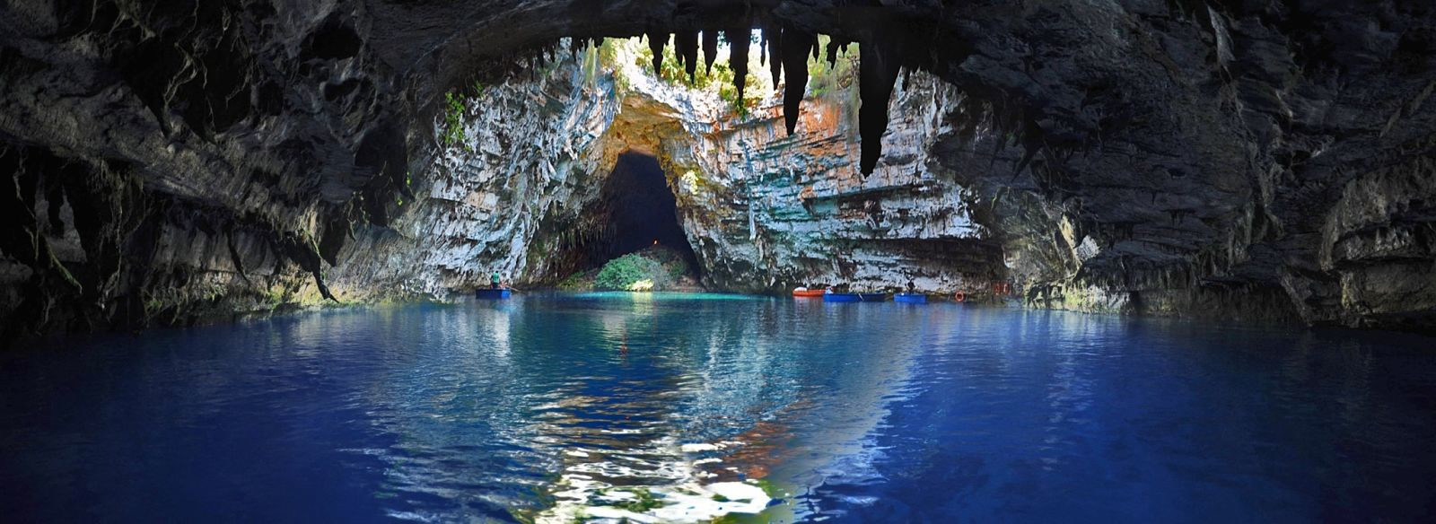 Необычная пещера Мелиссани, Греция – фотографии Греции