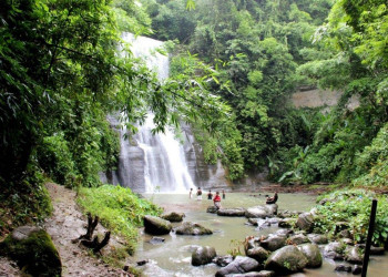 Хум Хум (Hum Hum Waterfall) – фотографии Бангладеш