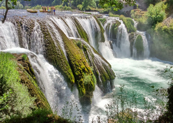Знаменитые Штрбачки бук на реке Уна, Босния – фотографии Боснии и Герцеговины