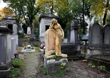 Неординарное кладбище Пер-Лашез в Париже – фотографии Франции