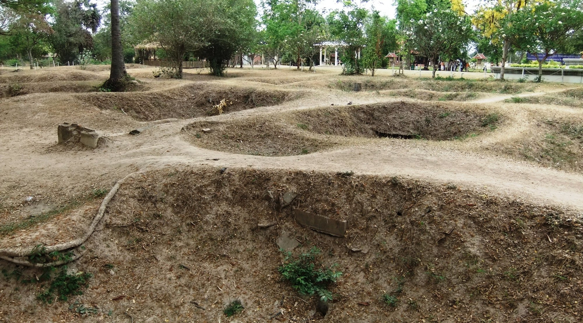 Музей геноцида Чоенг Эк (Choeung Ek) в Камбодже. Фото 2 – фотографии Камбоджи
