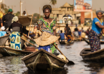 Деревня Ганвье на озере Нокуэ – фотографии Бенина
