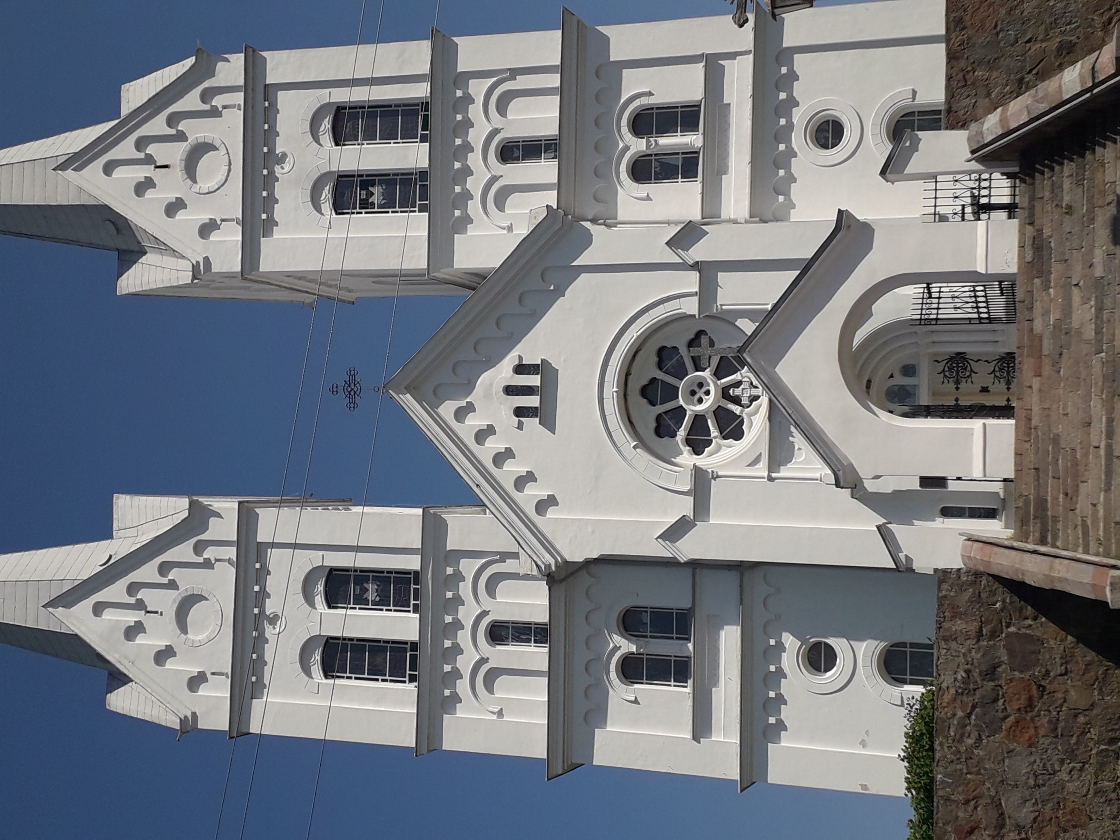 Белый костёл рядом с Браславами – фотографии Беларуси