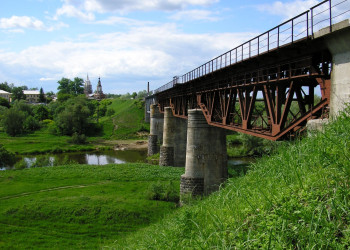 Мост в Козельске, Россия – фотографии России