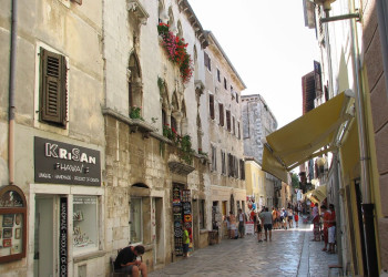 Магазины в Пореч, Хорватия. Фото 3 – фотографии Хорватии