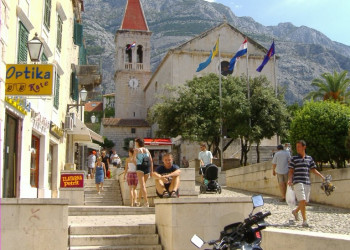 Люди в Макарска, Хорватия – фотографии Хорватии