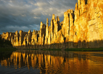 Знаменитые Ленские столбы (Lena Pillars) включены в список природного наследия ЮНЕСКО 2012 года – фотографии России