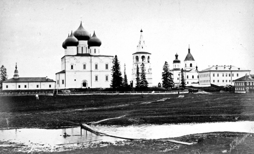 Спасо-Преображенский собор в Холмогорах, старая фотка – фотографии России