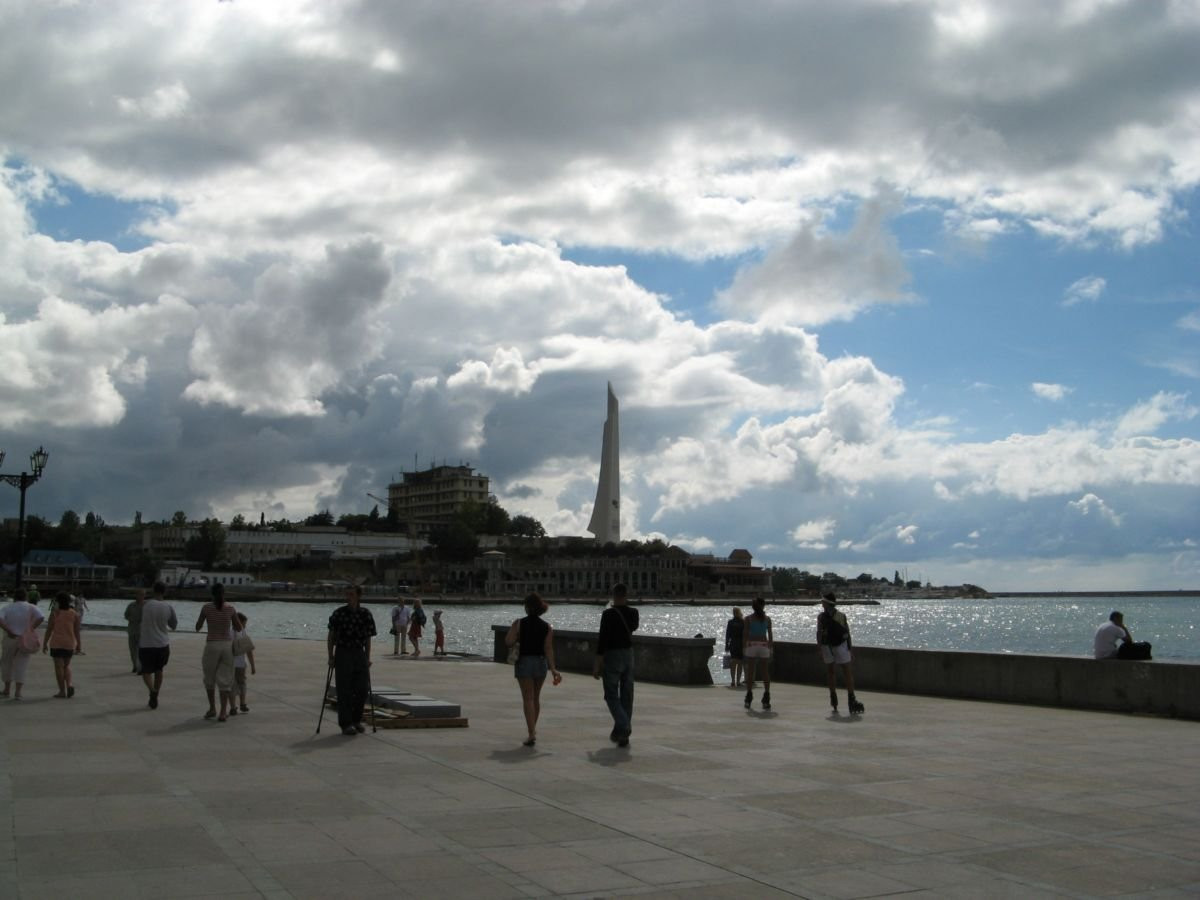 Набережная в Севастополе, Украина – фотографии Украины