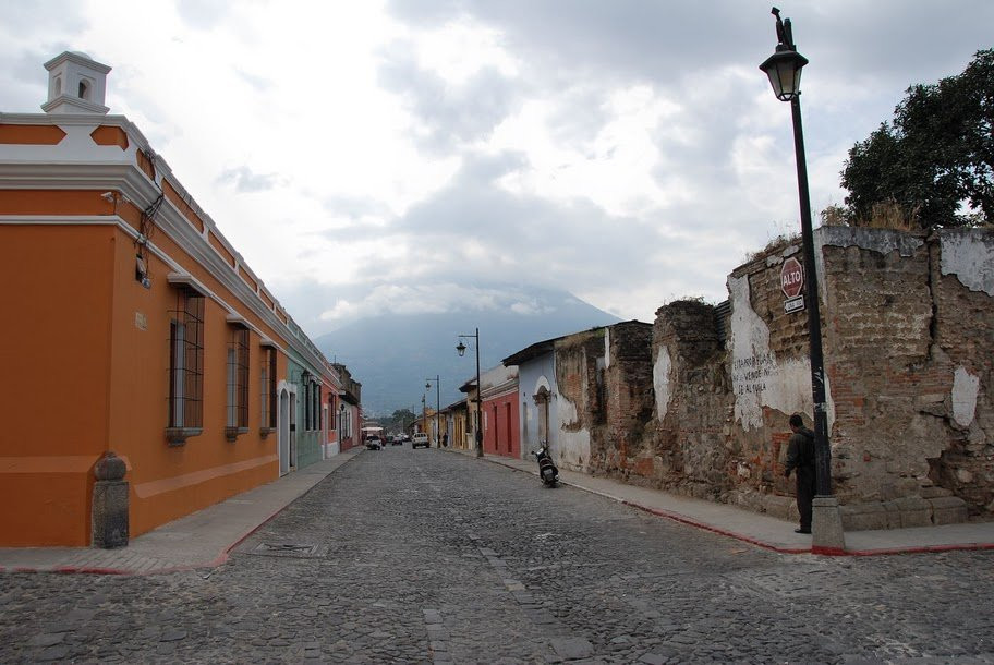 Antigua_street – фотографии Гватемалы