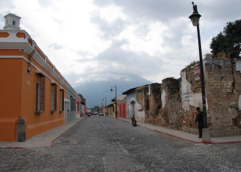 Antigua_street – фотографии Гватемалы