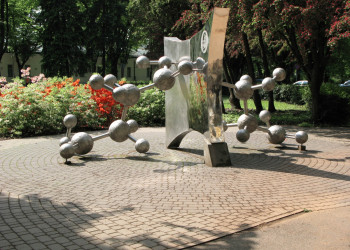 Малекулярная скульптура – фотографии Латвии