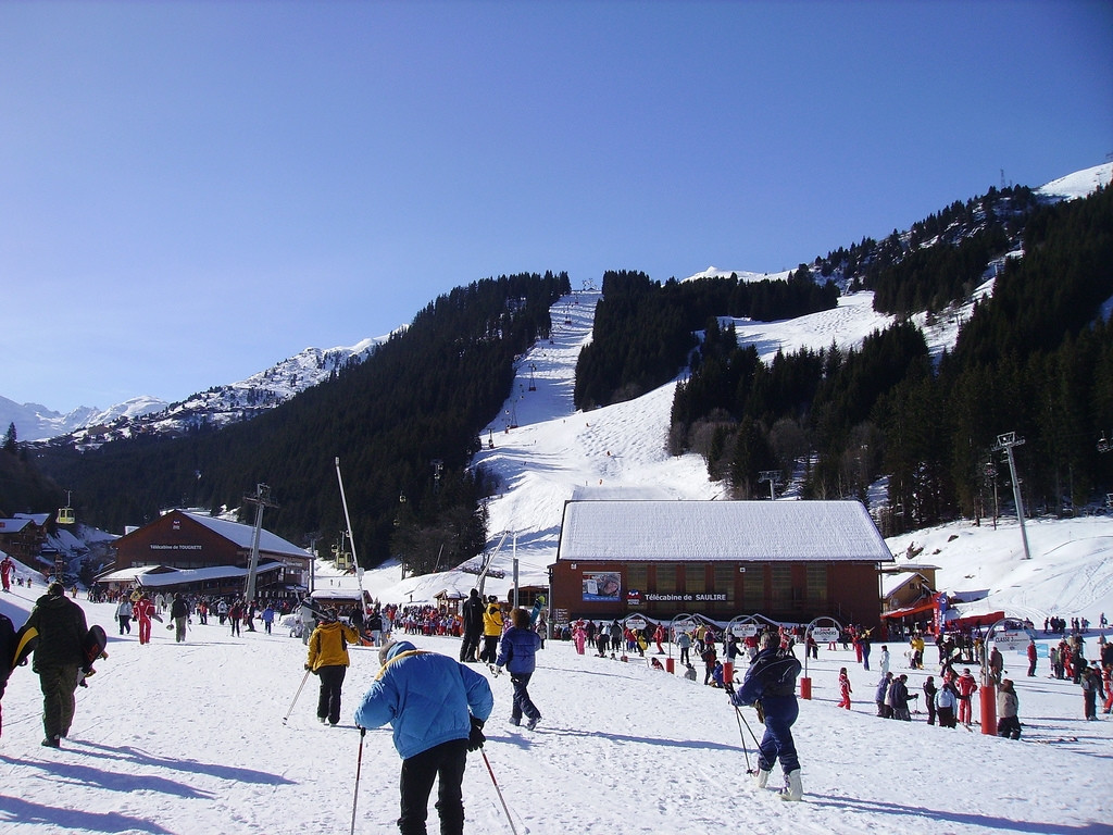 Лыжная база в Мерибель, Франция – фотографии Франции
