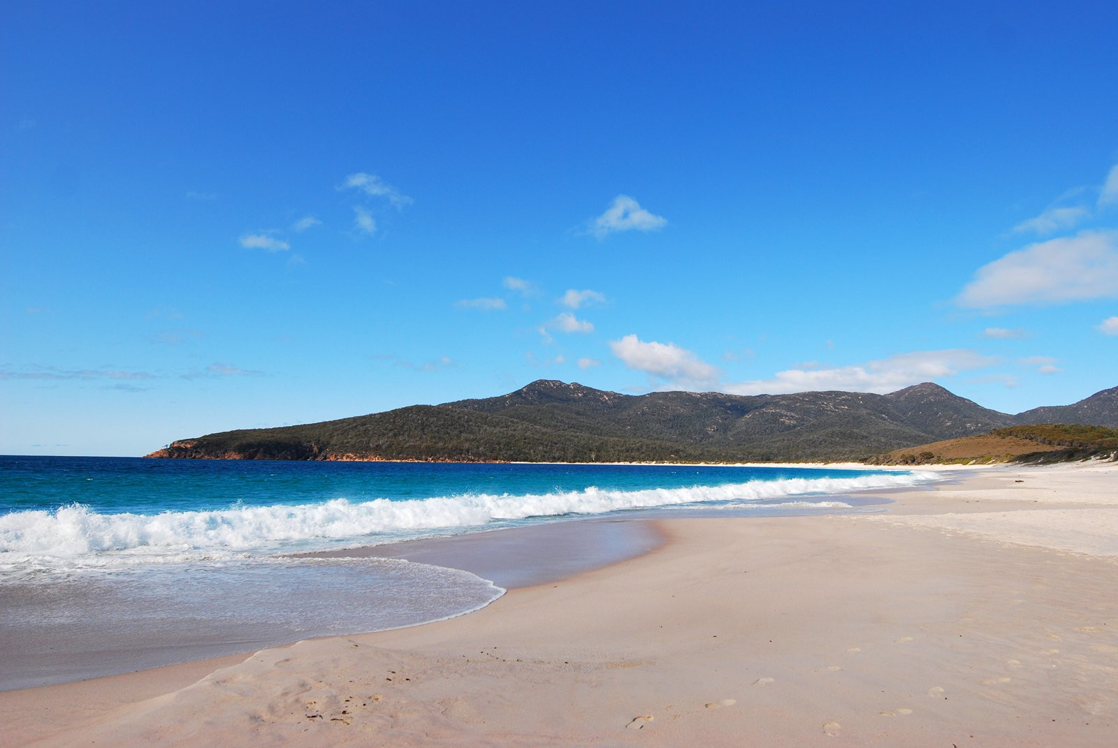Wineglass Bay - Тасмания в Австралии – фотографии Австралии