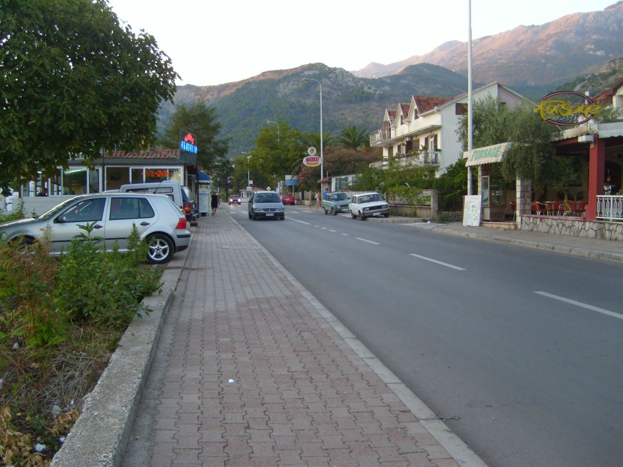 Улица в Будва, Черногория. Фото 35 – фотографии Черногории