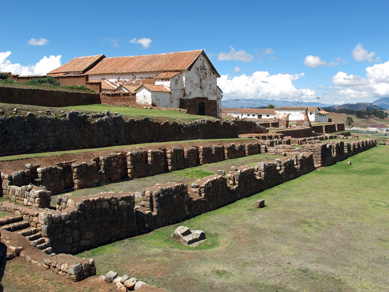Перуанское поселение Чинчеро, развалины Инков – фотографии Перу