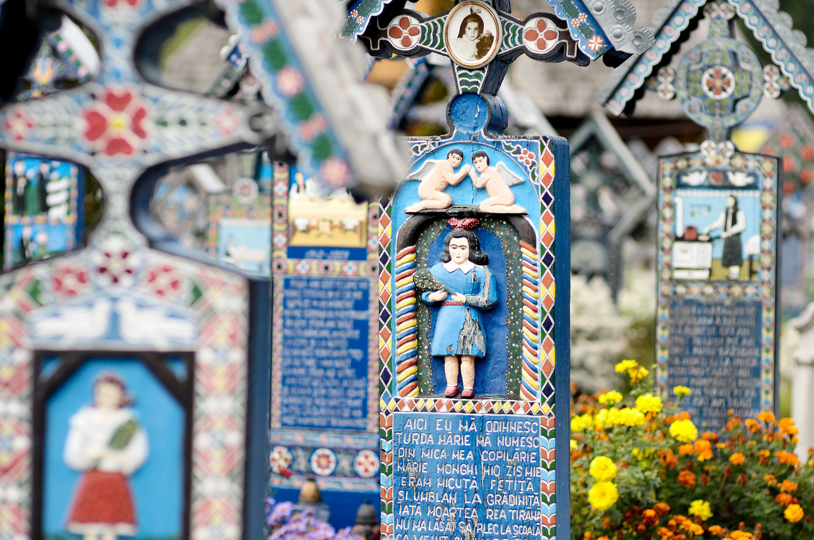 Весёлое кладбище (Cimitirul Vesel) в Румынии. Фото 2 – фотографии Румынии
