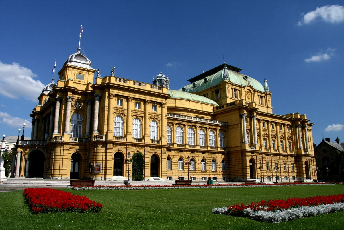 Театр в Загребе, Хорватия. Фото 1 – фотографии Хорватии