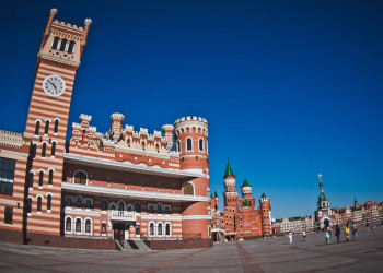 Часы "12 апостолов" на Патриаршей площади в Йошкар-Оле. Фото 3 – фотографии России