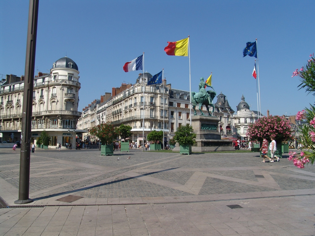 Площадь в Орлеане, Франция. Фото 1 – фотографии Франции