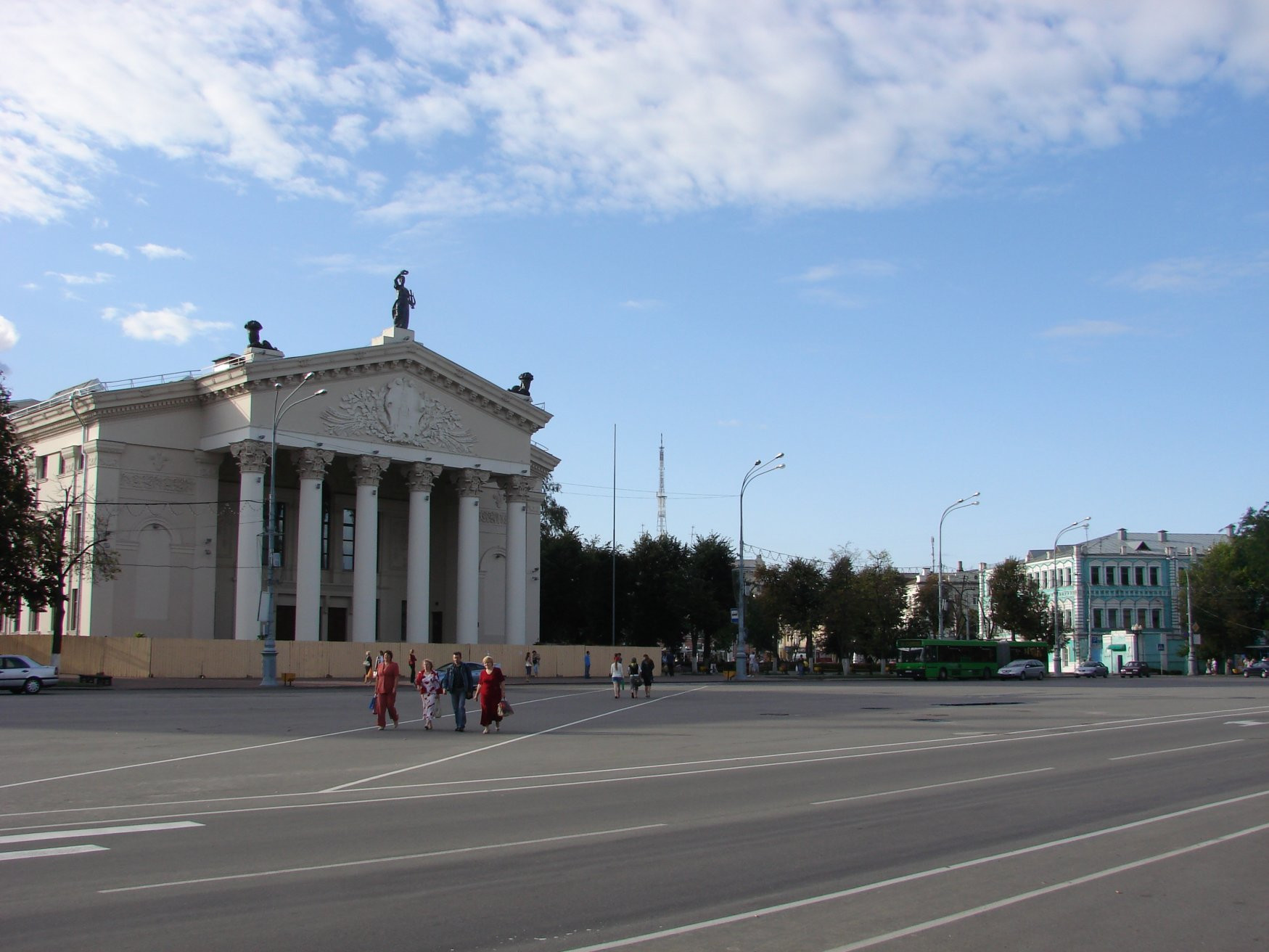 Драматический театр в Гомеле, Беларусь – фотографии Беларуси