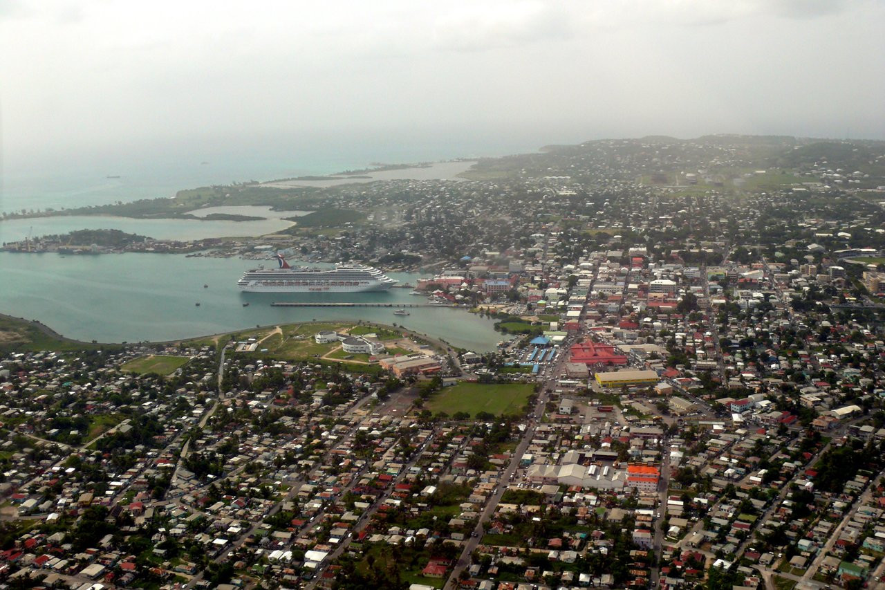 Панорамный вид города, Сент-Джонс – фотографии Антигуа и Барбуды