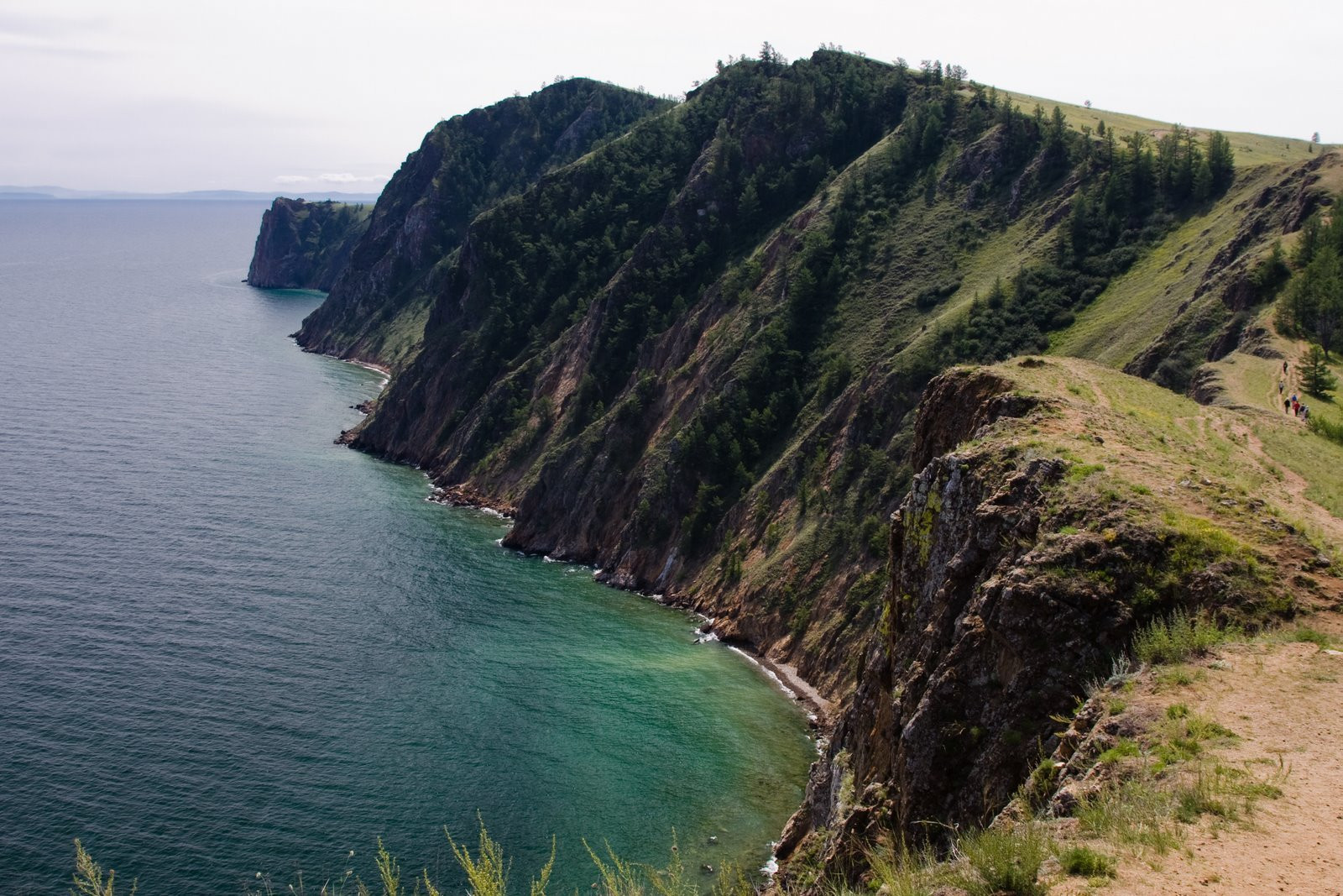 Горы на озере Байкал, Россия. Фото 2 – фотографии России