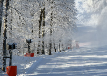Трасса горнолыжного курорта Роза Хутор, Сочи – фотографии России