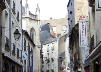 Кафе в Нанте, Франция – фотографии Франции