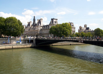 Канал в Париже, Франция – фотографии Франции