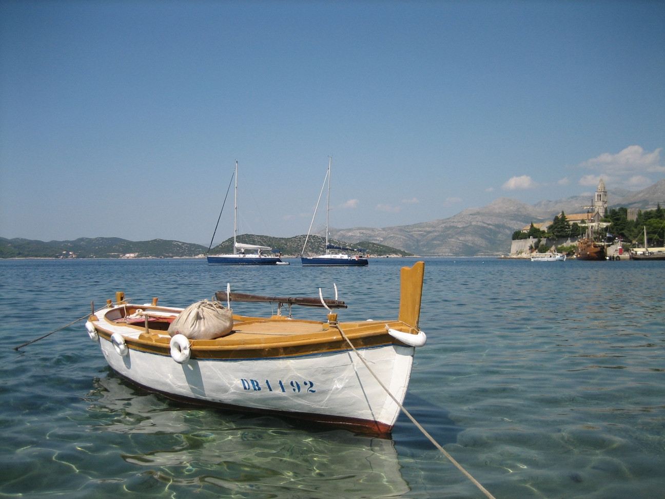 Лодка на острове Лопуд, Хорватия – фотографии Хорватии