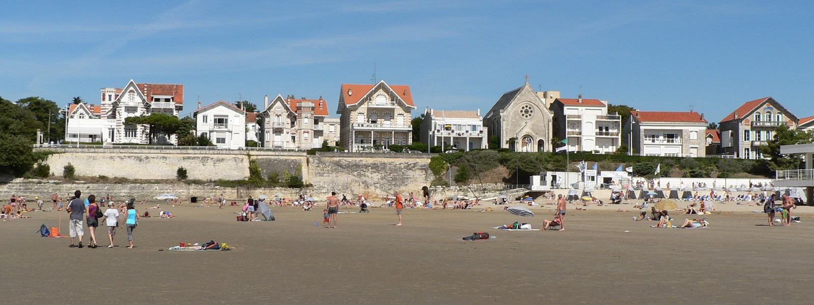 Дома в Руайяне, Франция. Фото 2 – фотографии Франции